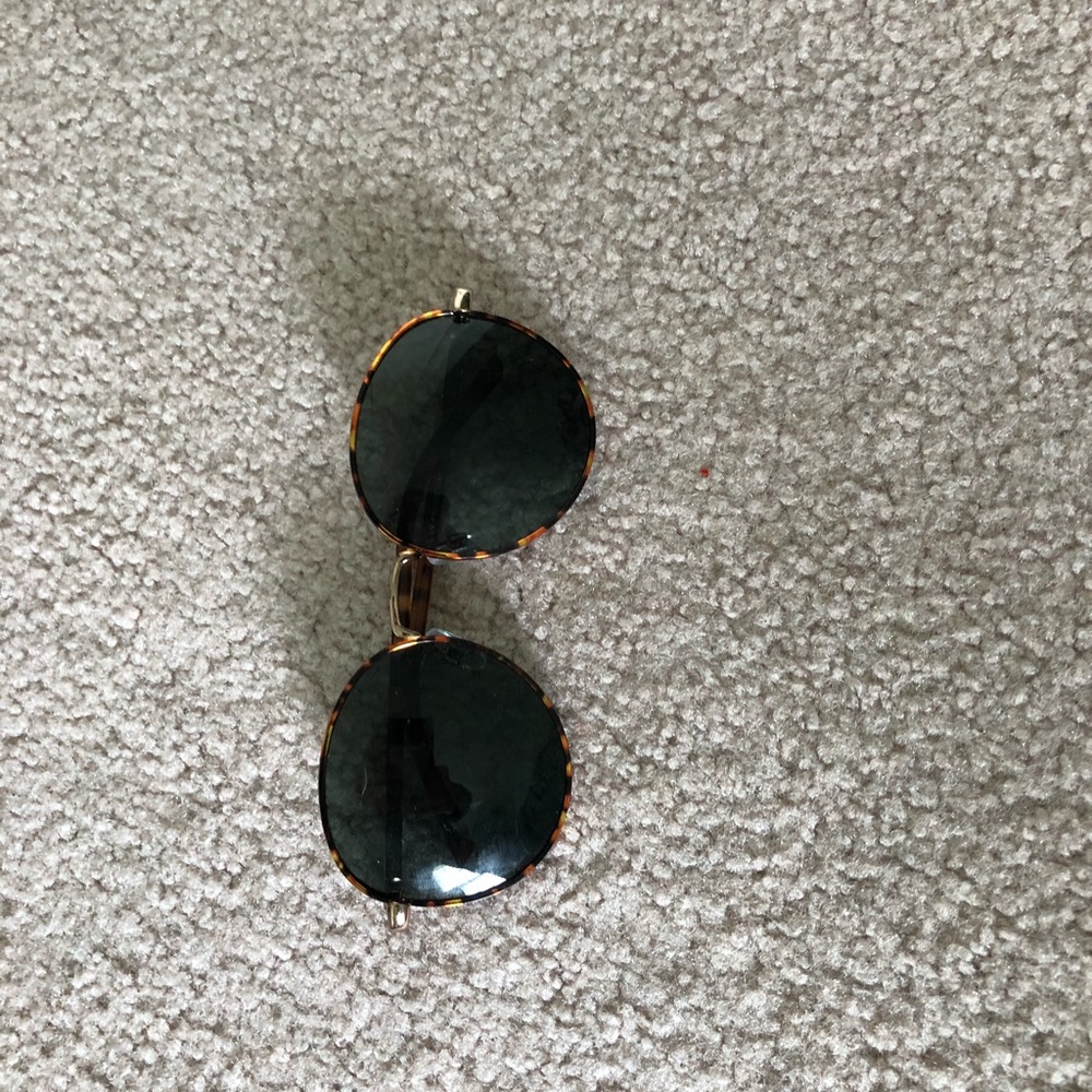 BP. round sunglasses